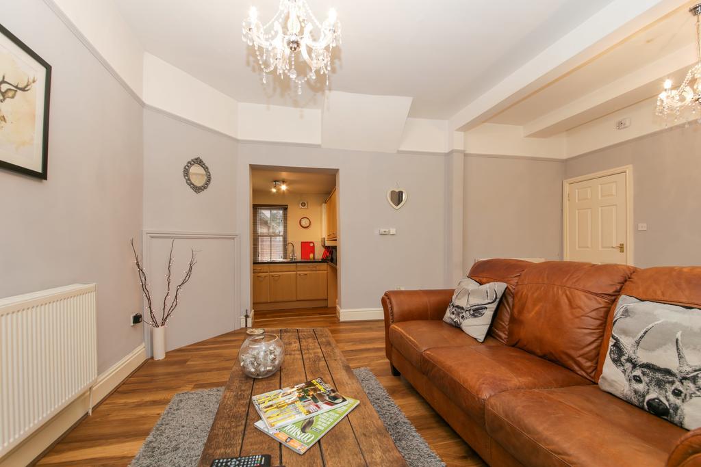 The Abberley Apartment - Stay Worcestershire エクステリア 写真