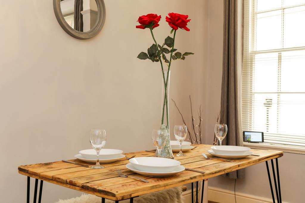 The Abberley Apartment - Stay Worcestershire エクステリア 写真