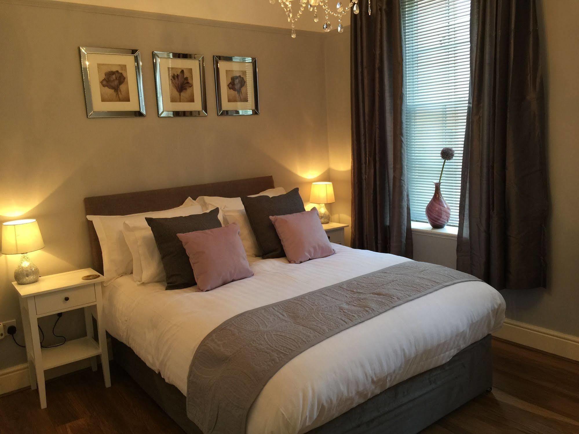 The Abberley Apartment - Stay Worcestershire エクステリア 写真